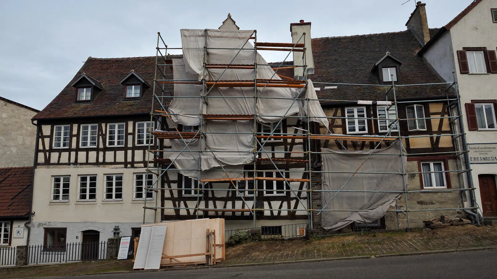 Maisons à colombages de la Petite Venise à Colmar au bord du canal